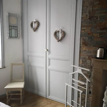Affaire De Famille לינה וארוחת בוקר