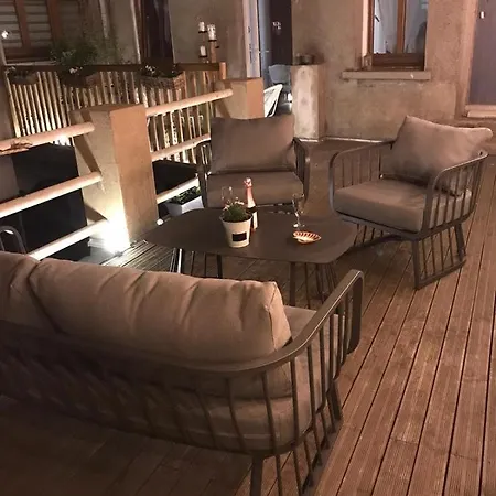 Alojamento de Acomodação e Pequeno-almoço Affaire De Famille 3*